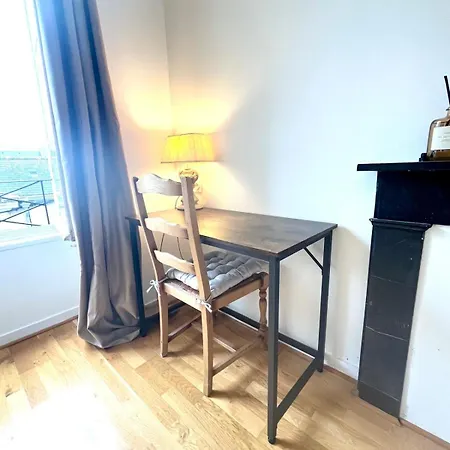 Petit Appartement Centre Historique Laval Laval  Buitenkant foto